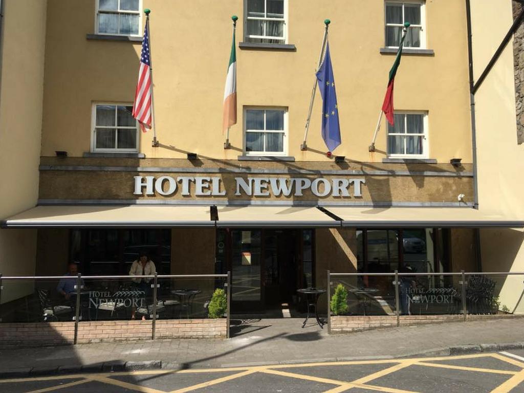 Hotel Newport Ньюпорт Екстер'єр фото